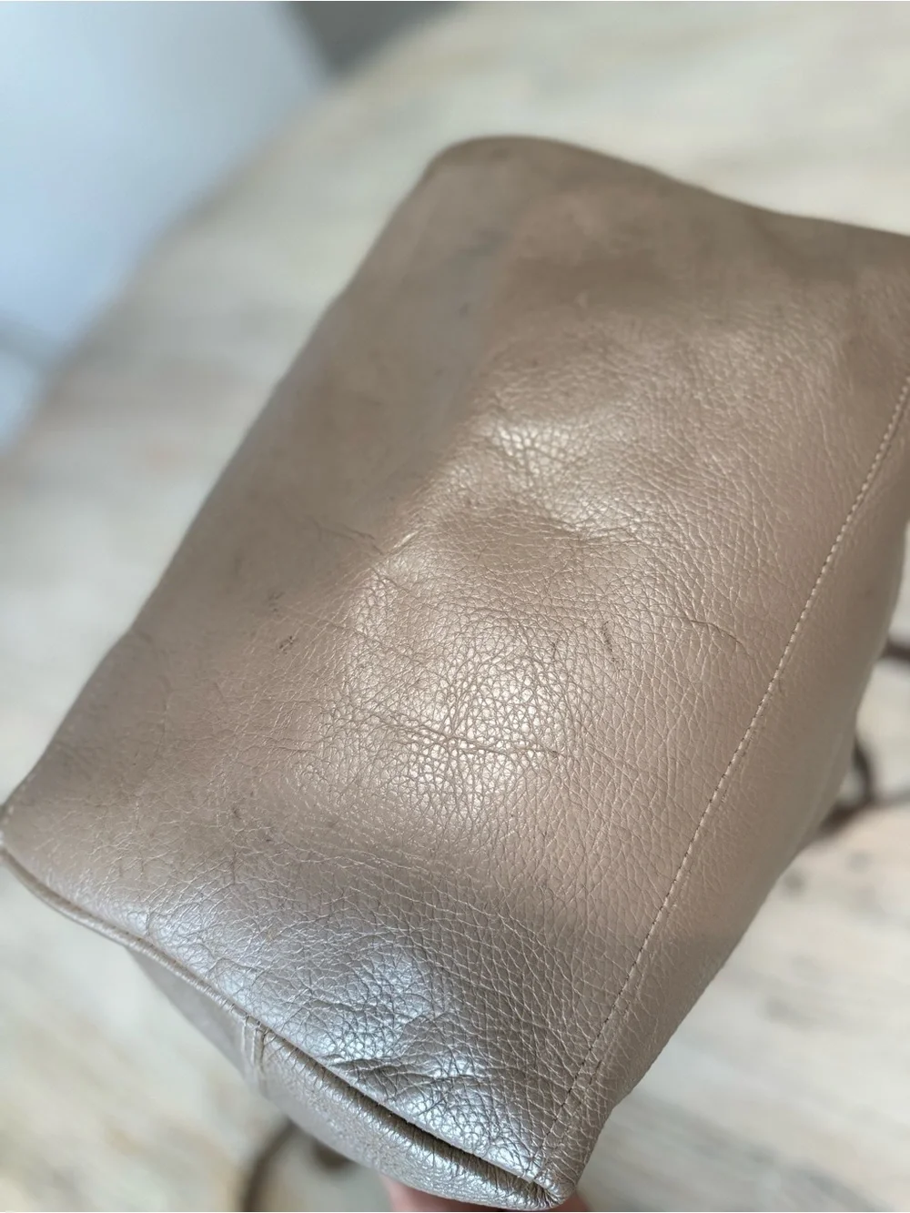 Cuyana Leather Messenger large Tote Bag – Taupe